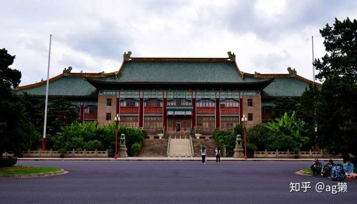最后,是民国时的上海市政府,在今天的上海体育学院校内