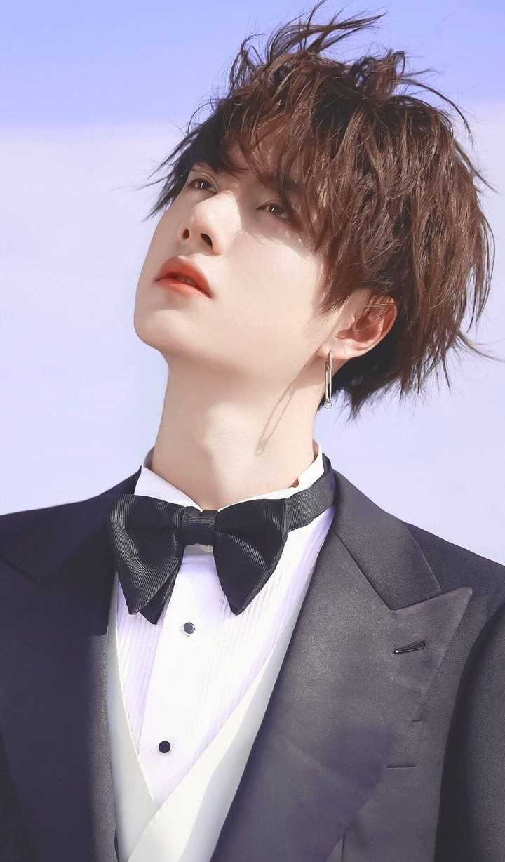 肖战和王一博的壁纸有哪些比较好看?可以分享一下吗?