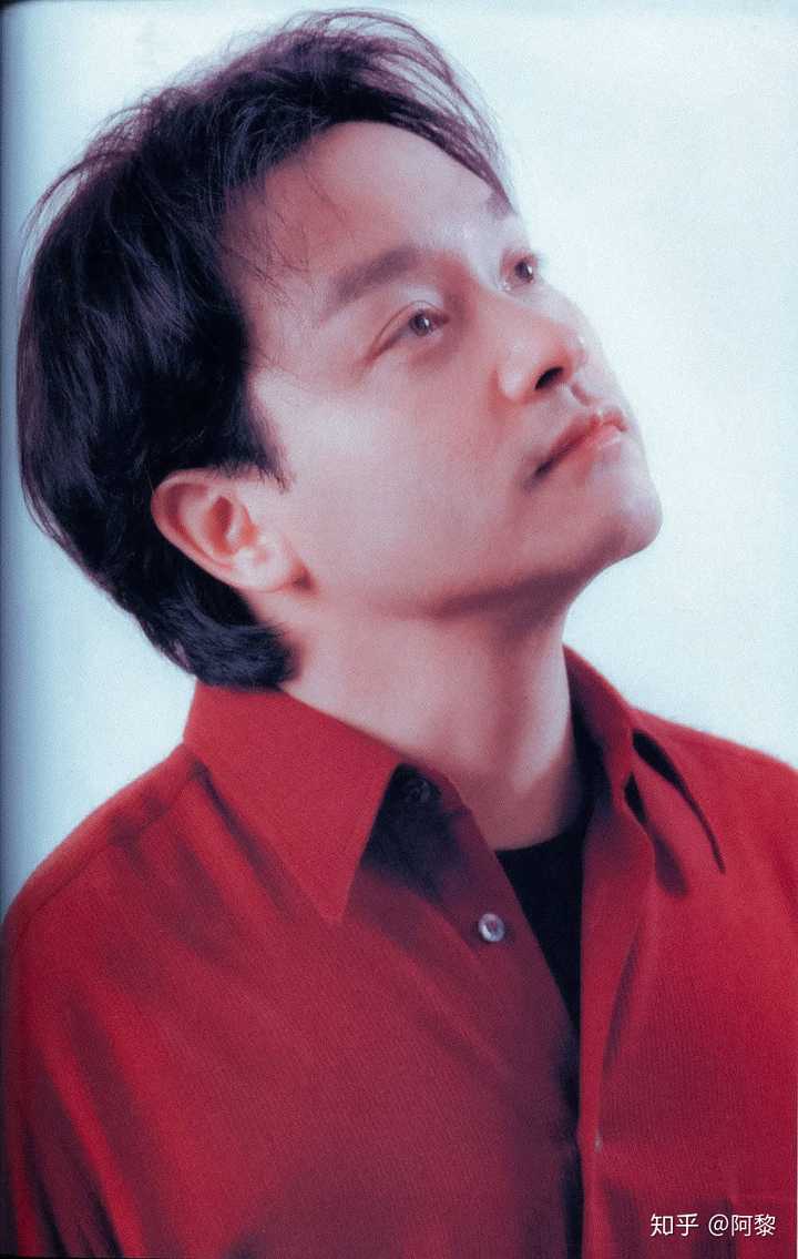 大富之家是张国荣先生本色出演吗?