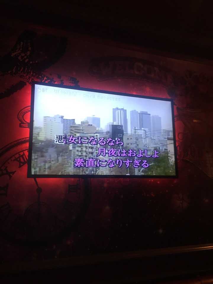 一个人去ktv唱歌是什么体验?