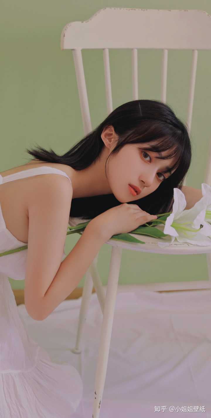 有没有美女图片的壁纸? - 知乎