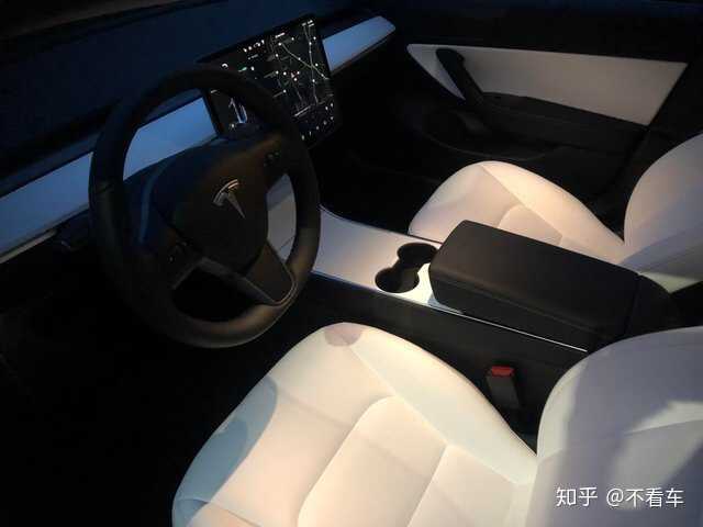 选装白色内饰的特斯拉model 3,是你喜欢的样子吗?