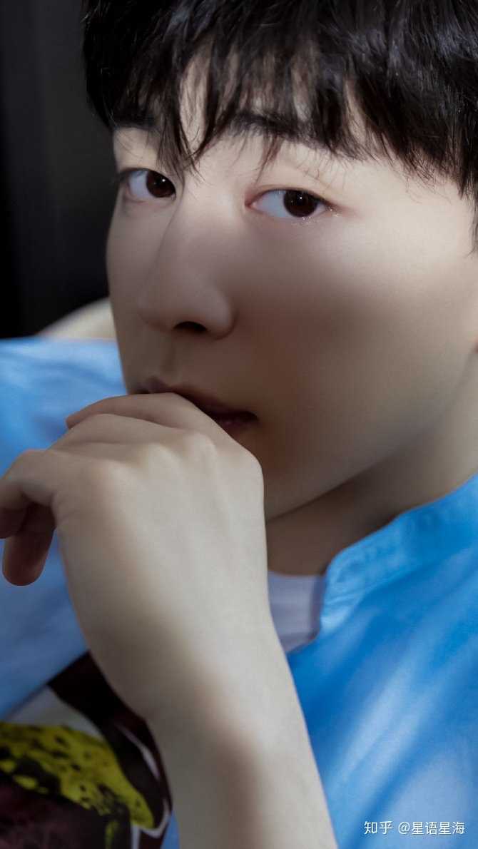 有哪些长得好看的单眼皮男爱豆?