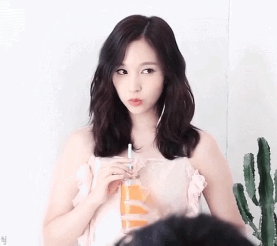 如何比较twice名井南mina和redvelvet裴珠泫的颜