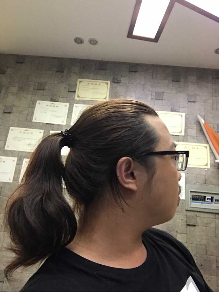 男生怎么样才能留长头发?