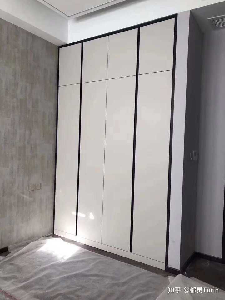定制衣柜和墙壁之间有缝隙怎么办?