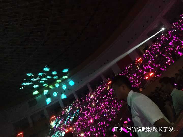 为什么汪苏泷北京演唱会门票又卖不出去了呢?
