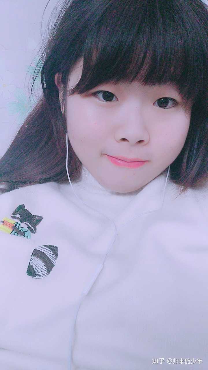 长相稚嫩的女生有什么特点?