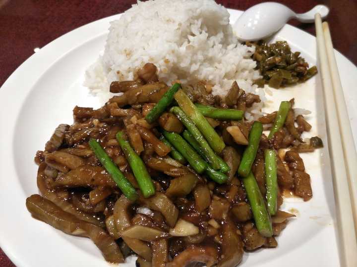 学校食堂的饭菜好吃是种怎样的体验?