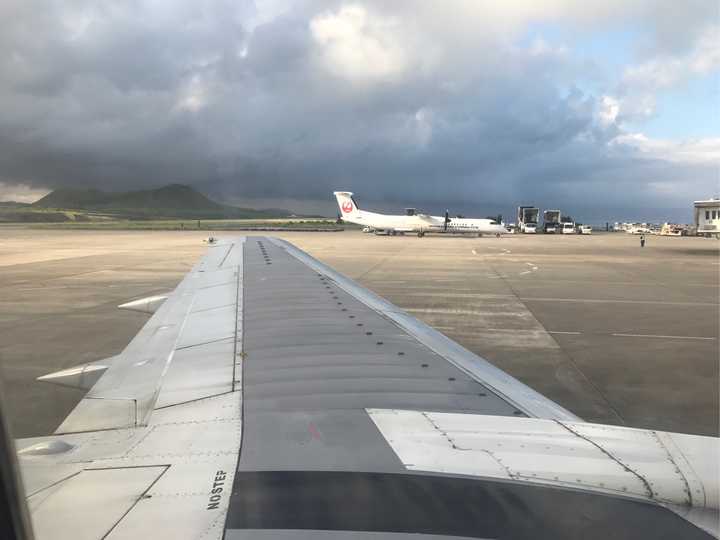 日本越洋航空nu073 东京羽田-石垣 大雨前降落