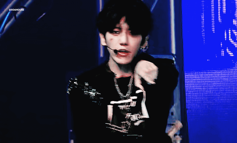 也越来越通透了吧,包括一点一滴付出的努力使大家在舞台上难以忽略他