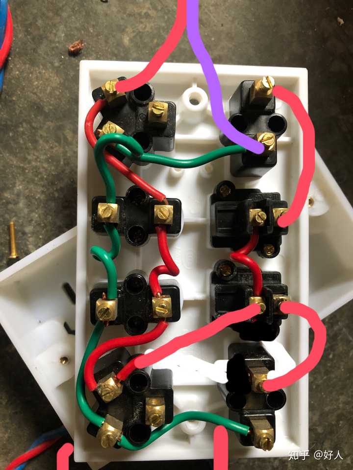 电器安全电工维修电工有哪位电工师傅知道这种插座怎么接线,只接火线