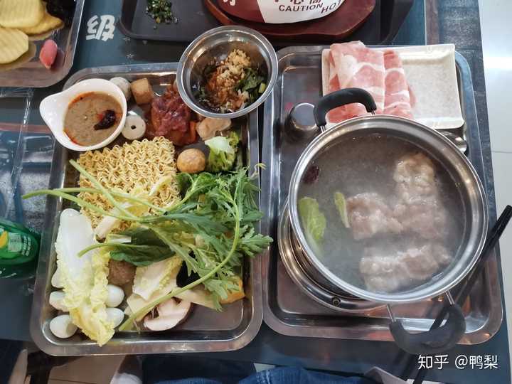 一句话描述长春师范大学的食堂有多好吃?