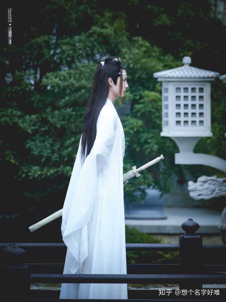 王一博真人>>生图=动态图>>精修还有人不知道吗?