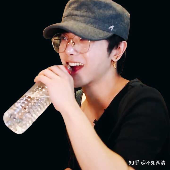 华晨宇有哪些很a的照片?