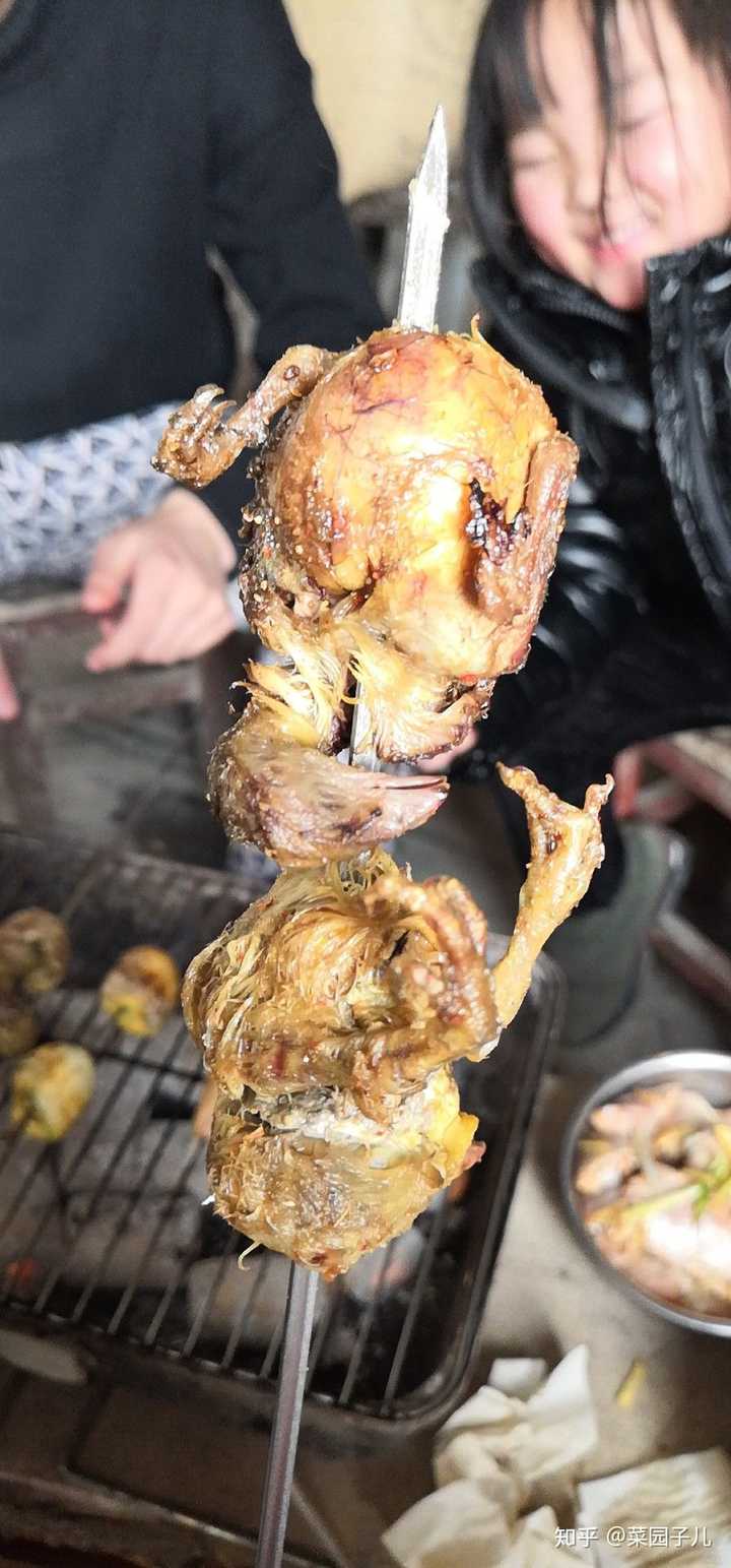 你直接烤整只鸡吗! .