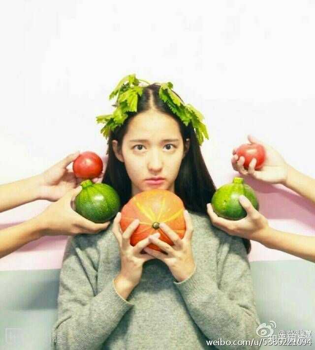 这必须点名篮球女神仲秋秋(实)啊 化妆前路人小妹妹 大家的大学同学