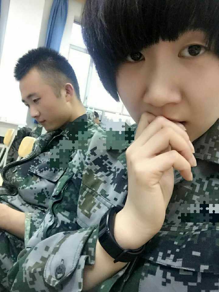 有一个军人女朋友是什么感觉?