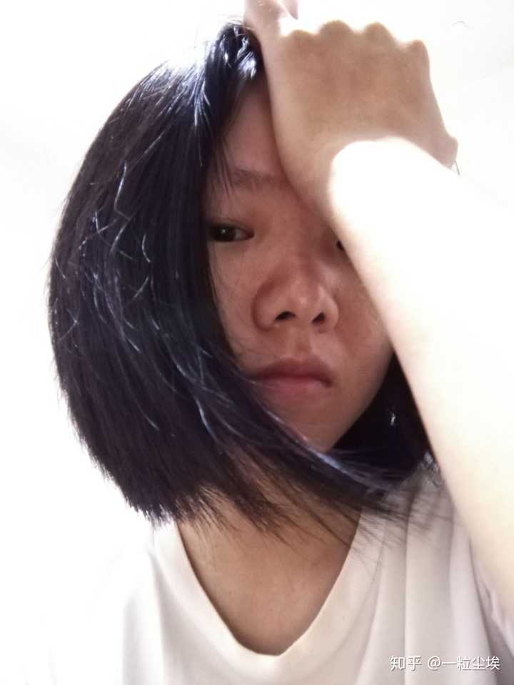 抑郁时期的照片看着心情不好.