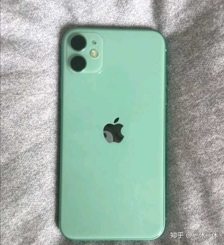 按现在的情形,是买 iphone 11 还是等 iphone 12?