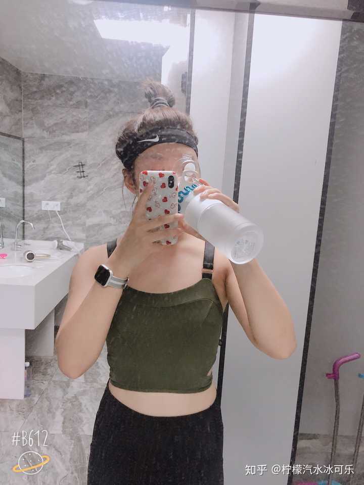 女生165cm,120斤,这情况严重么?