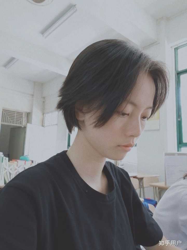 女生都比较适合什么短发?