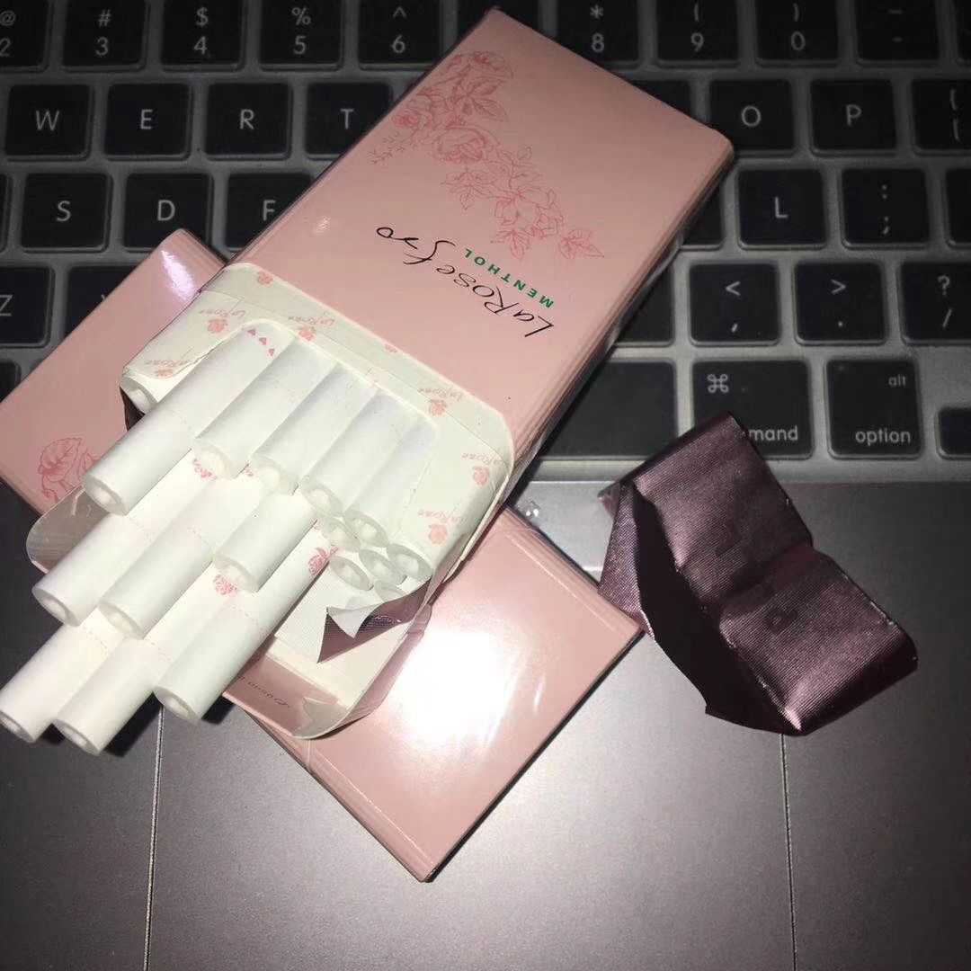我个人特别喜欢万宝路黑冰,很纯的薄荷味,其次云斯顿蜜瓜.
