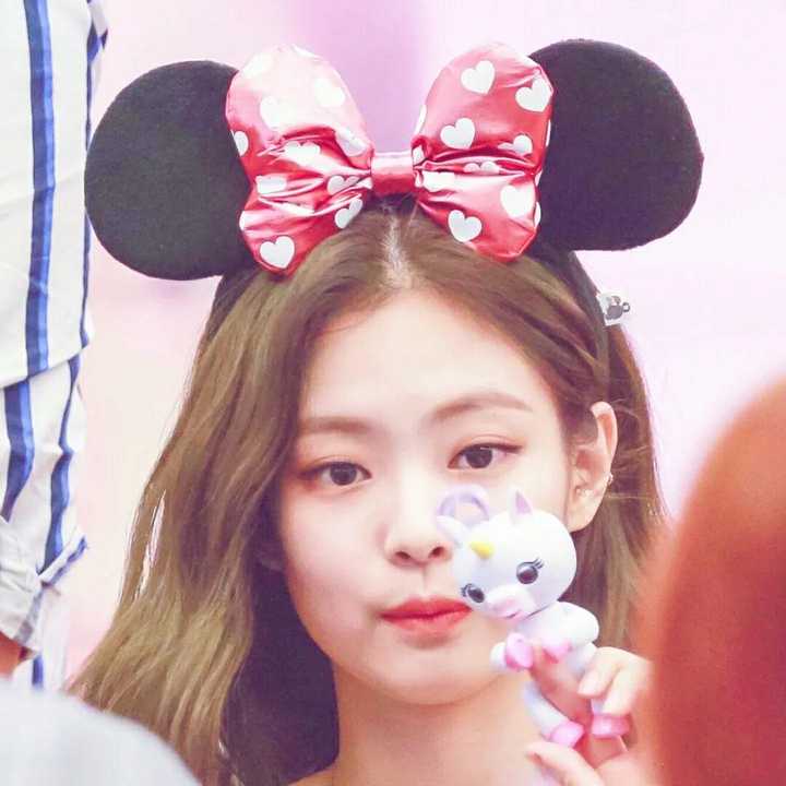 blackpink头像微信,粉墨头像四人 能分享一些可可爱爱的blackpink全员的头像吗?