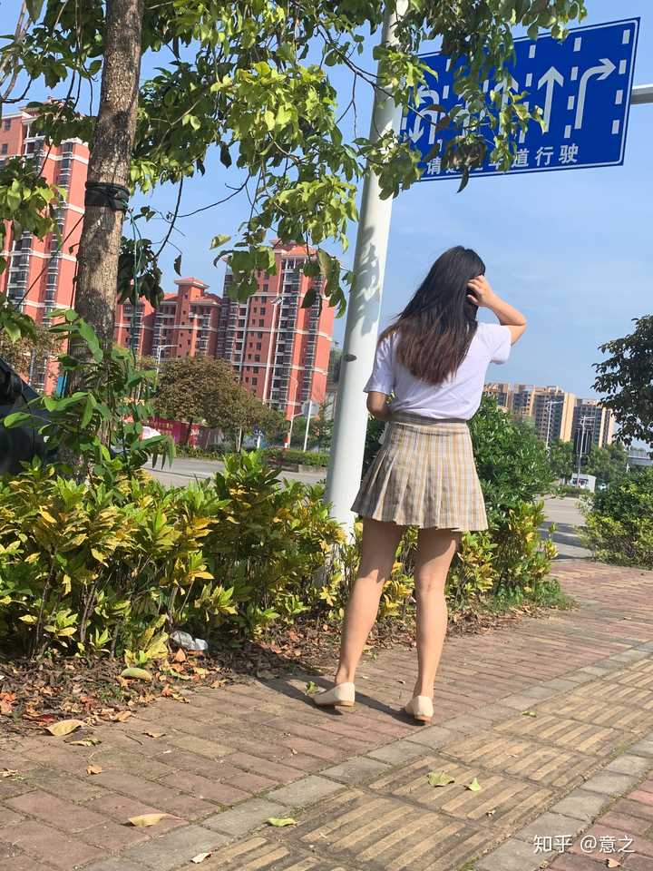 身高一米五九,体重一百二十斤的女生算重吗?