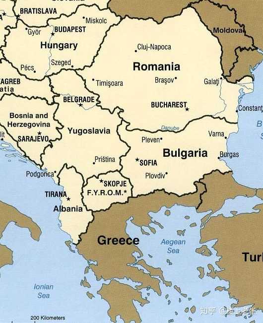 所以 其实罗马尼亚并不如意,比萨拉比亚和多布罗加都没有如愿收回,比