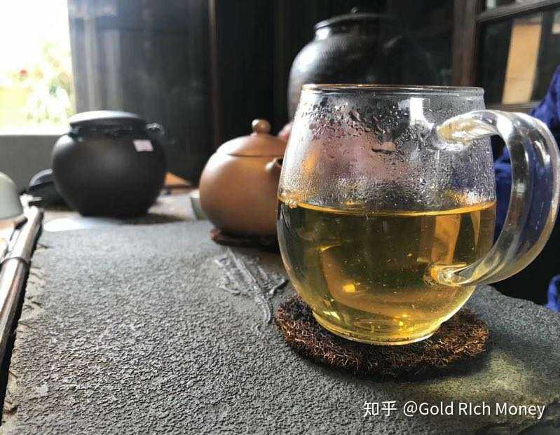 下雨天,就喝茶
