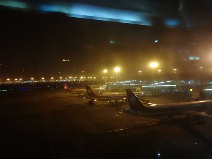重庆江北机场可以过夜吗?