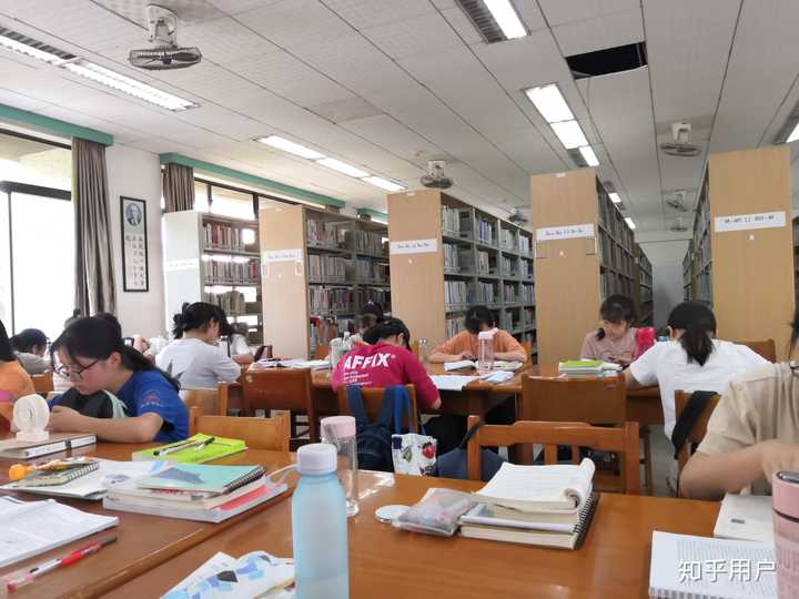 湖南科技大学的图书馆或教室环境如何?是否适合上自习