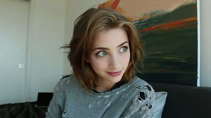 emily rudd (艾米丽 陆克文) 很久以前b站上一个化妆教程看到的妹子