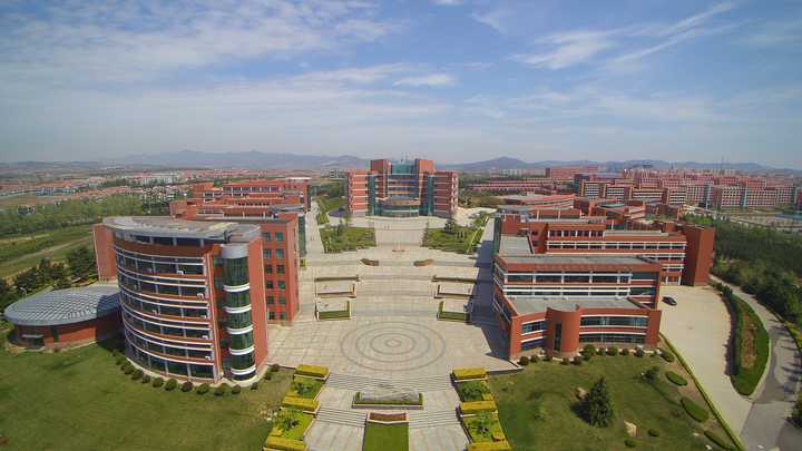 你认为哈尔滨理工大学荣成校区是一所什么样的学校?