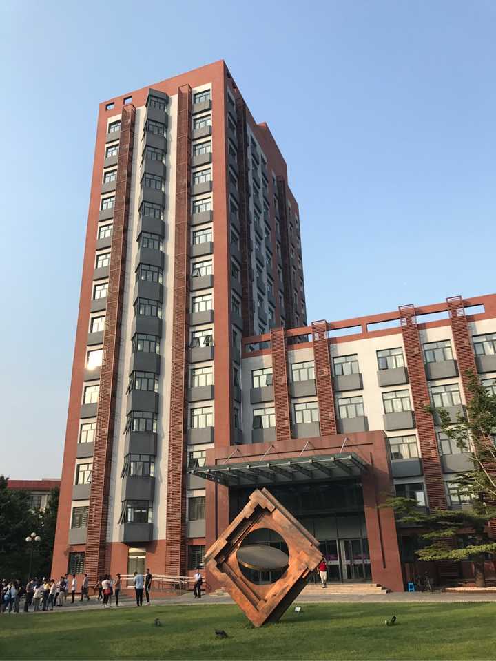 南京大学和中国政法大学的法学该选哪个