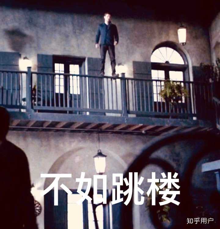 如何评价尼克劳斯.迈克尔森的人设?