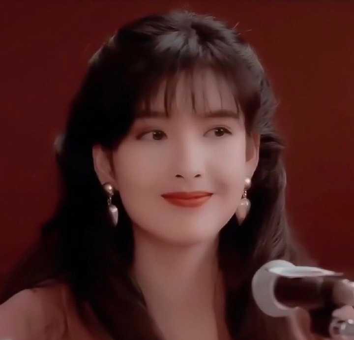 张曼玉: 王祖贤: 张柏芝: 林青霞: 关之琳: 李若彤: 周海媚: 周慧敏
