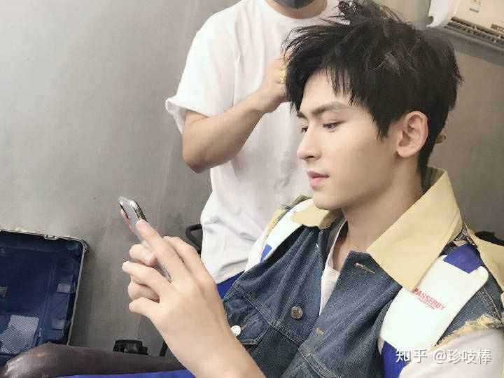 你为什么喜欢张哲瀚?
