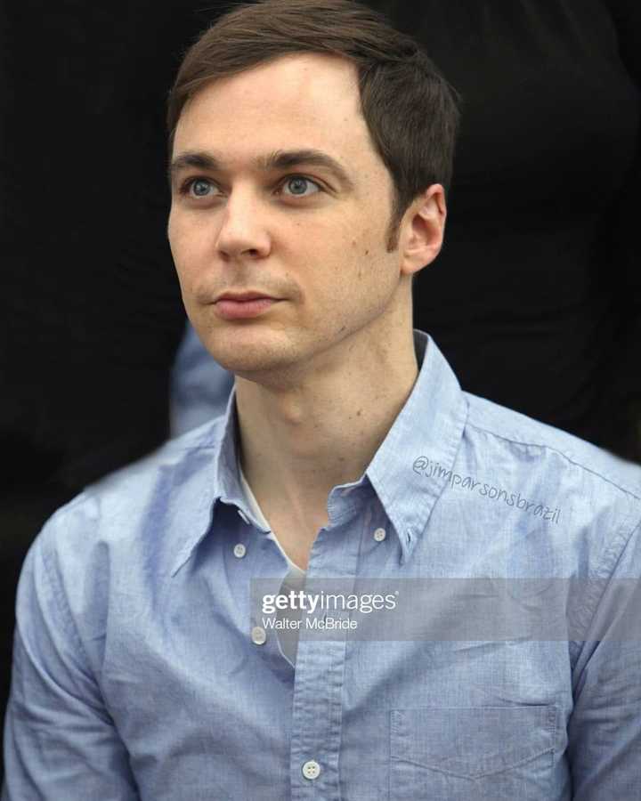 谁有谢耳朵(jim parsons)的高清的图片啊?