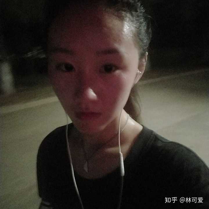 身高165cm的女生多少斤看起来苗条?