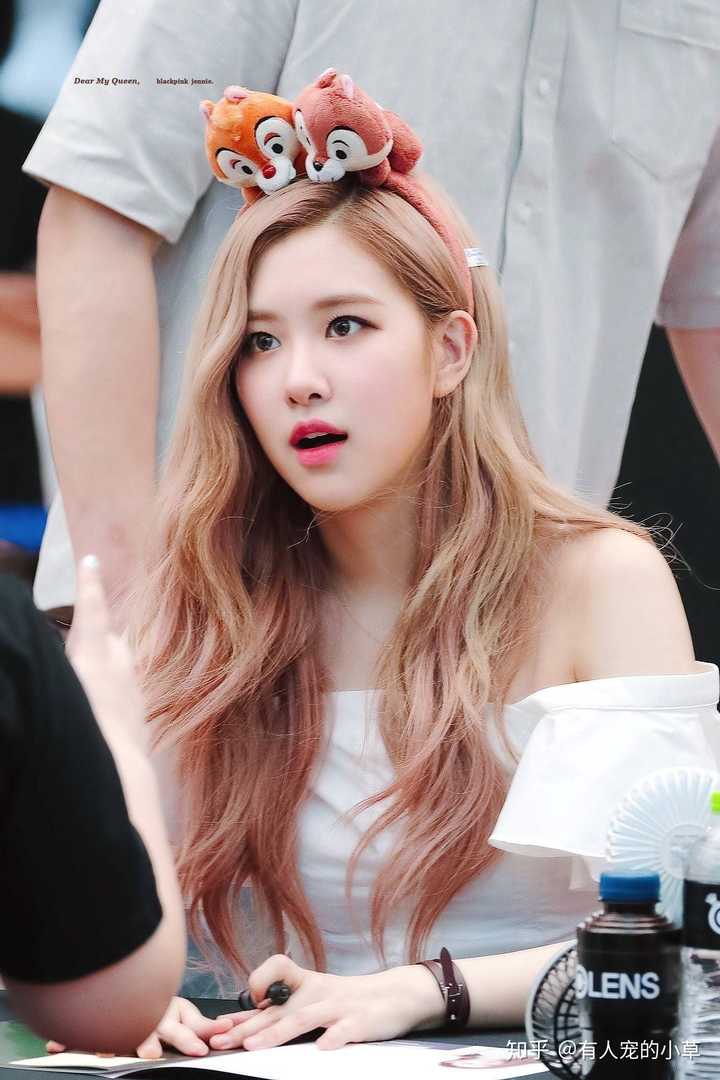 有没有blackpink rosé好看的照片?