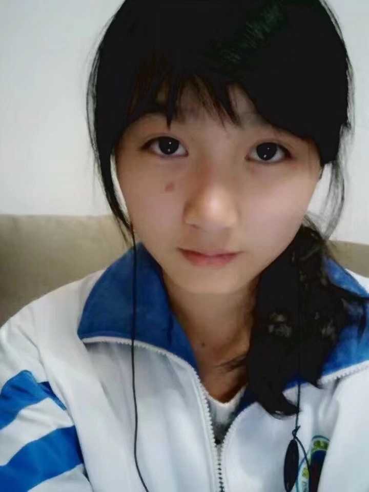 不化妆的女孩可以美到什么程度?