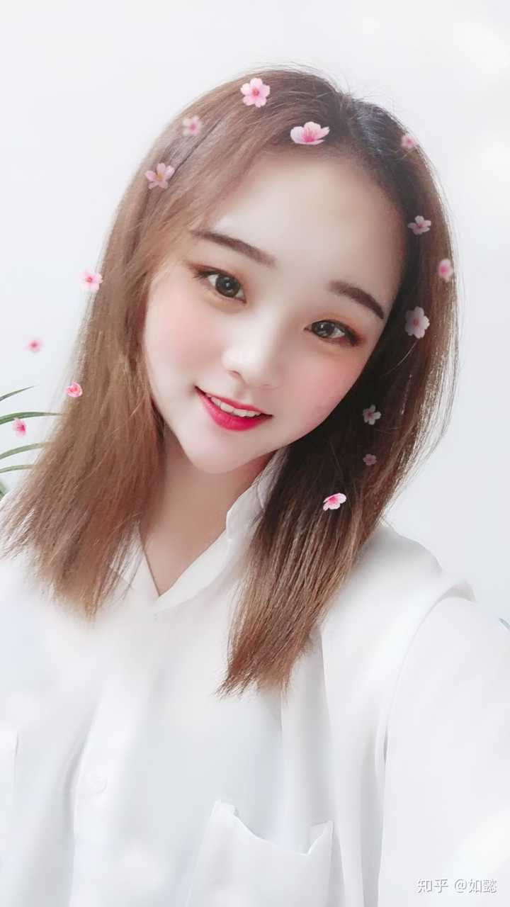 废话不多说  先上图 1以前长头发的样子 七月(19.7) 暂时先上一张吧!