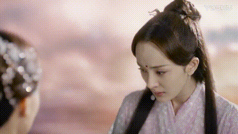 假设前提是杨幂白浅领先,你们认为刘亦菲可以超越杨幂