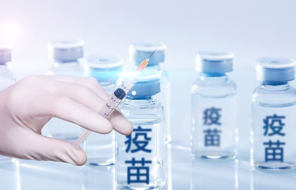 疫苗前,就要观察孩子身体是否异常情况,如果有异常是不能给他打预防针