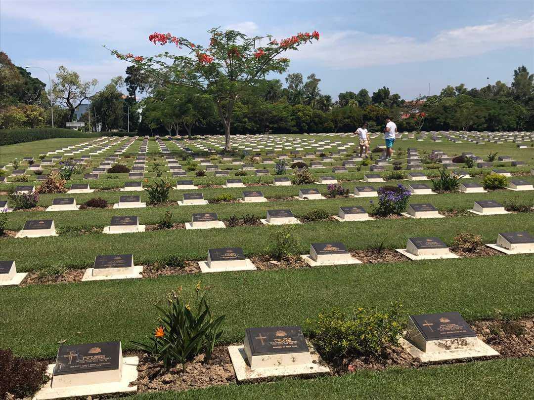 马来西亚     坟场  这里埋葬着二战时期战死沙场的将士有种想流泪的