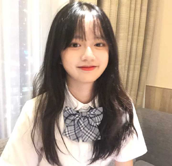 有没有比较丧的女生头像?