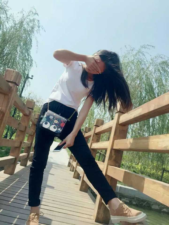 身高158的女生(要瘦到)多少斤才能看起来特别美?