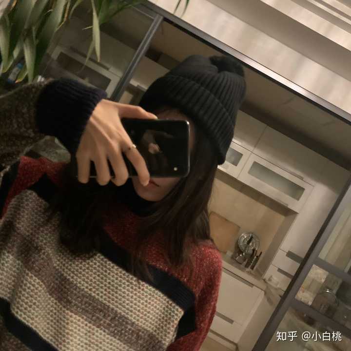 我的手……拍照的时候看上去很像男生的手 但也有些人觉得好看
